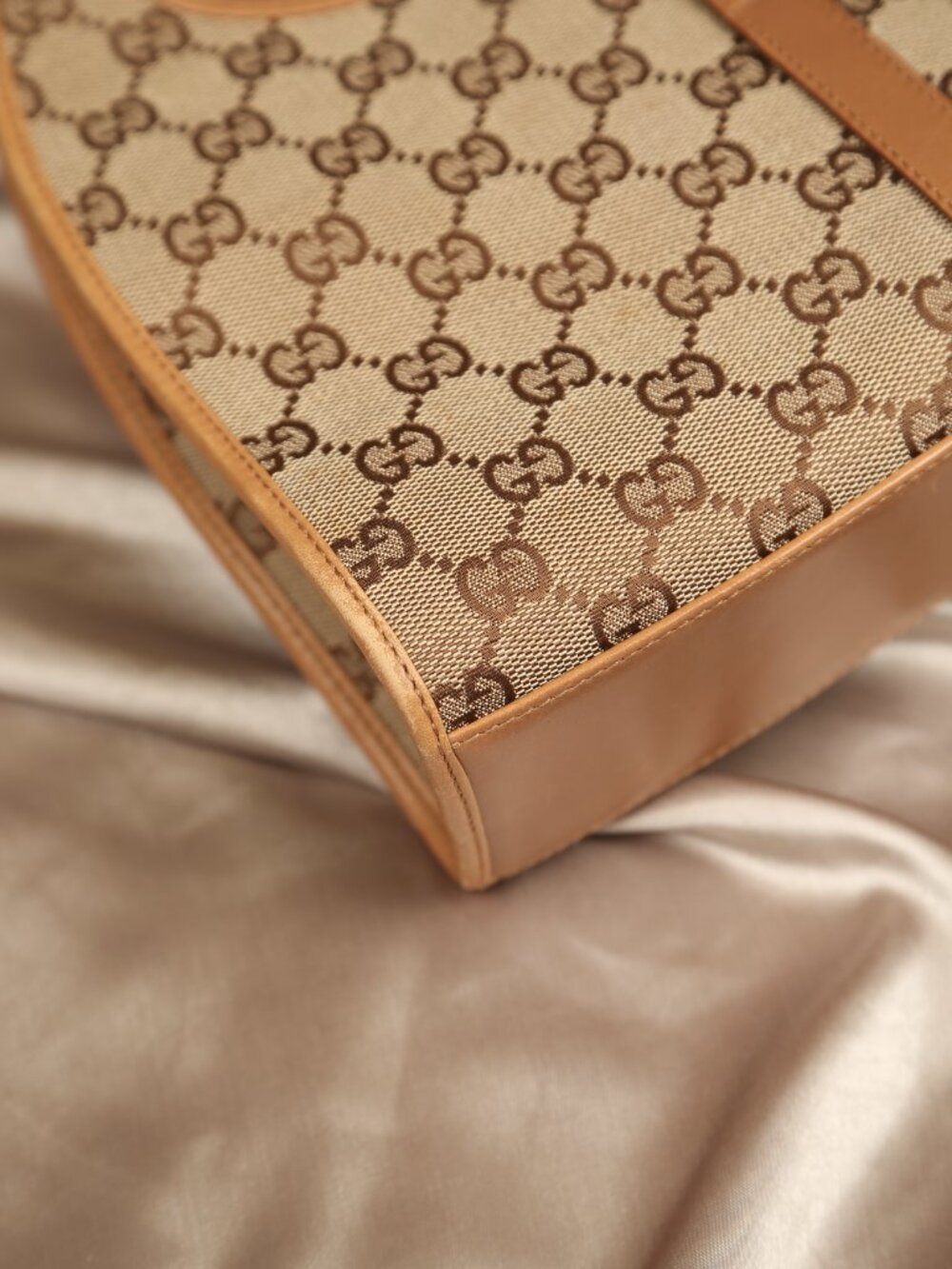 GUCCI GG Jackie Canvas Bag - Picture 11 of 15